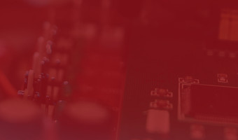 Elektrotechnischer Mikrochip im Fokus